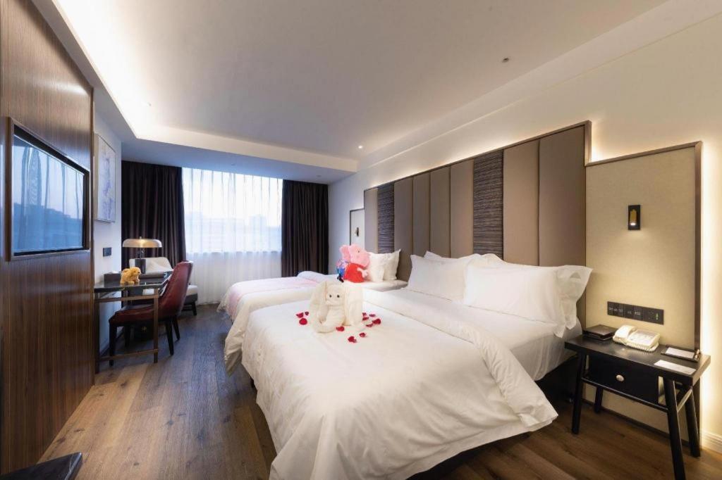 Metropolo Jinjiang Hotel (Haikou East High-speed Railway Station, Normal University) 18/30