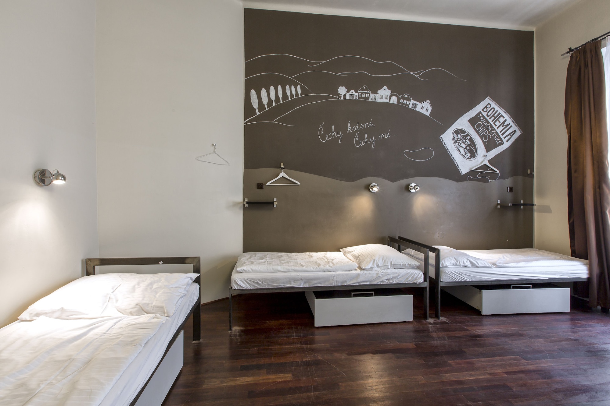 FEMALE DORM, 5 BEDS