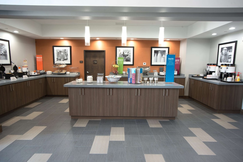 Hampton Inn & Suites Stillwater West 15/39