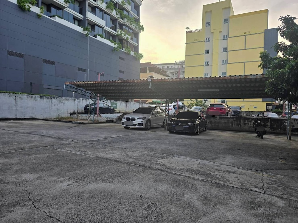 HOUSE HOTEL Central Pattaya 53/58