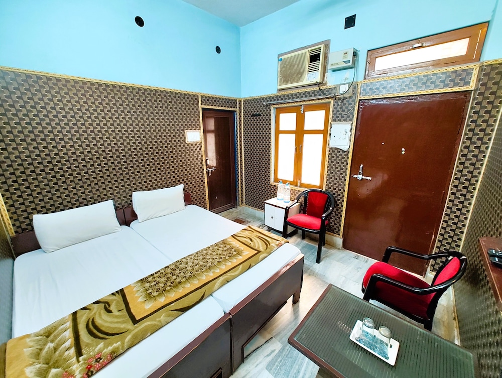 Teerth Guest House 15/64