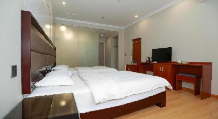 Tourism Trend Hotel Shenzhen 19/51