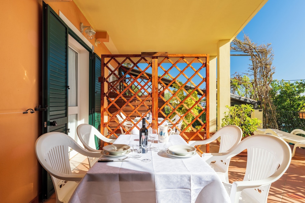 Aparthotel Domus De Janas Sul Mare 21/50