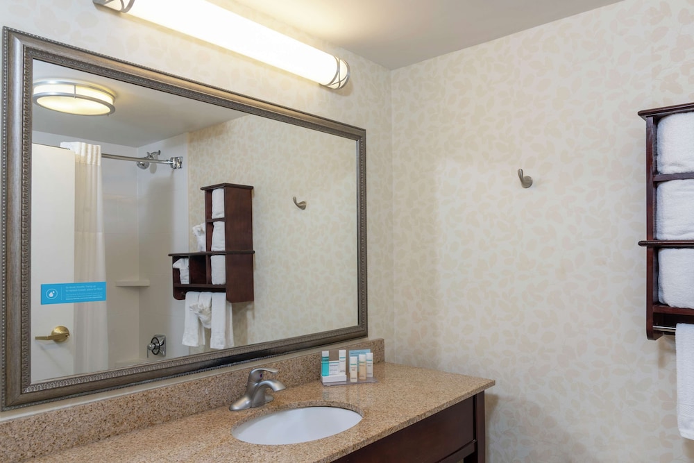 Hampton Inn Indianapolis Downtown Across From Circle Centre 26/75
