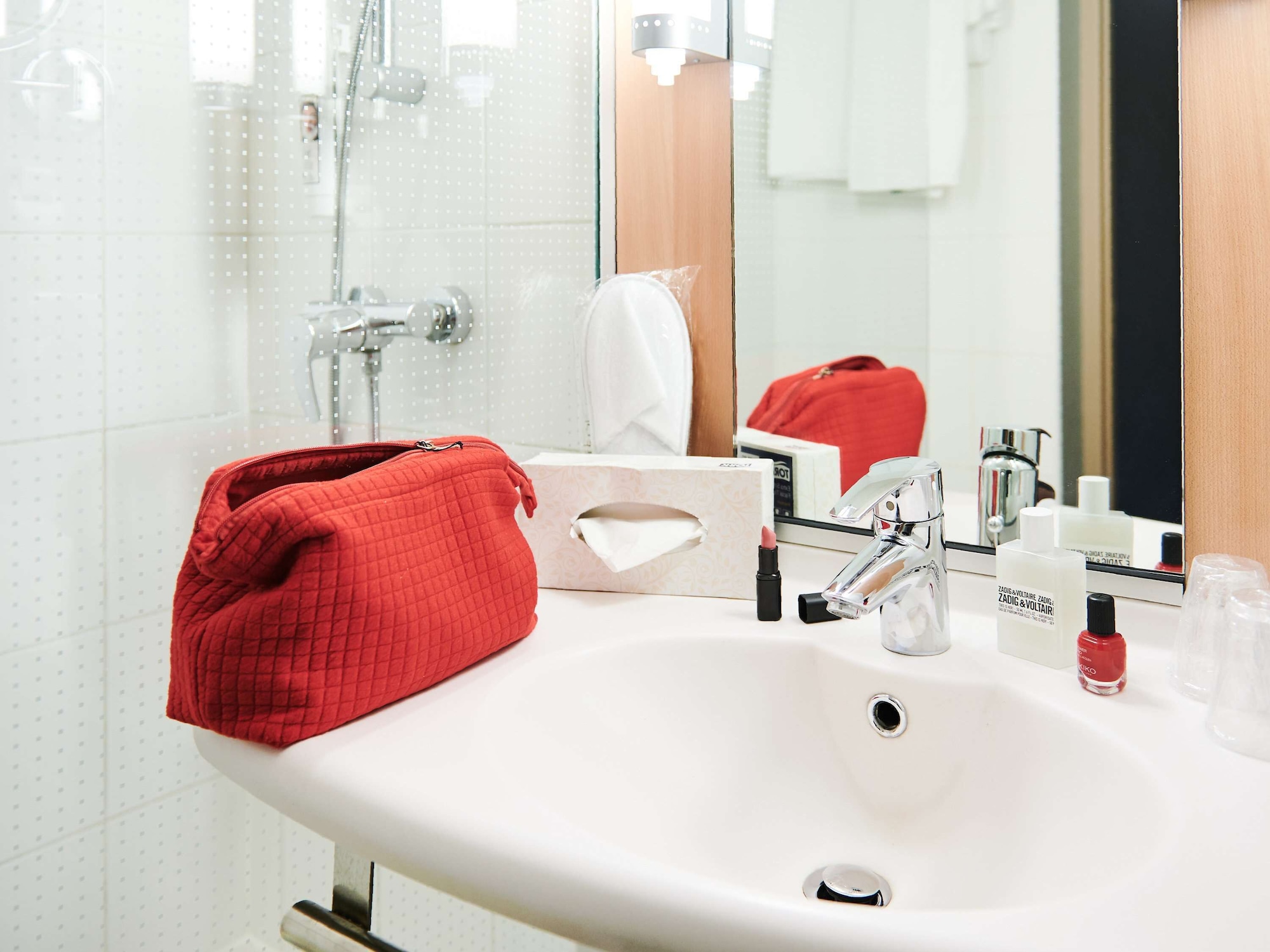 غرفة بسريرين منفصلين، ibis Styles Lyon Gerland 8/8