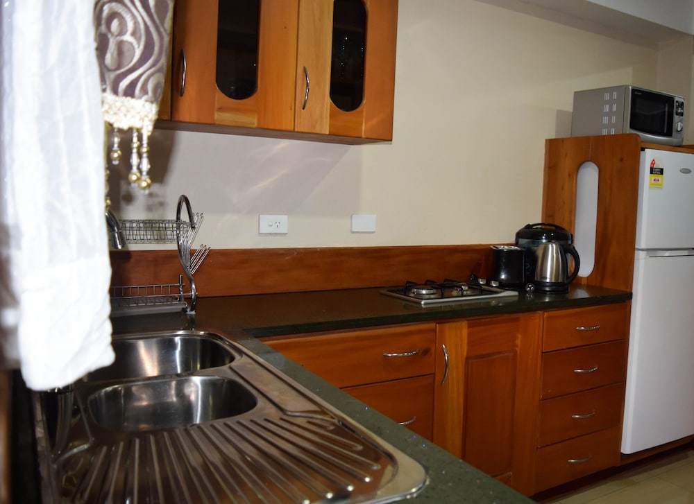 Al-Minhaj Service Apartments 12/62