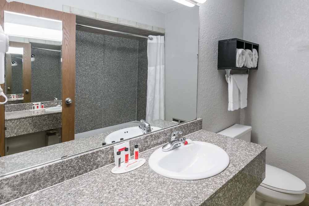 Ramada By Wyndham Oklahoma City Airport North 11/32