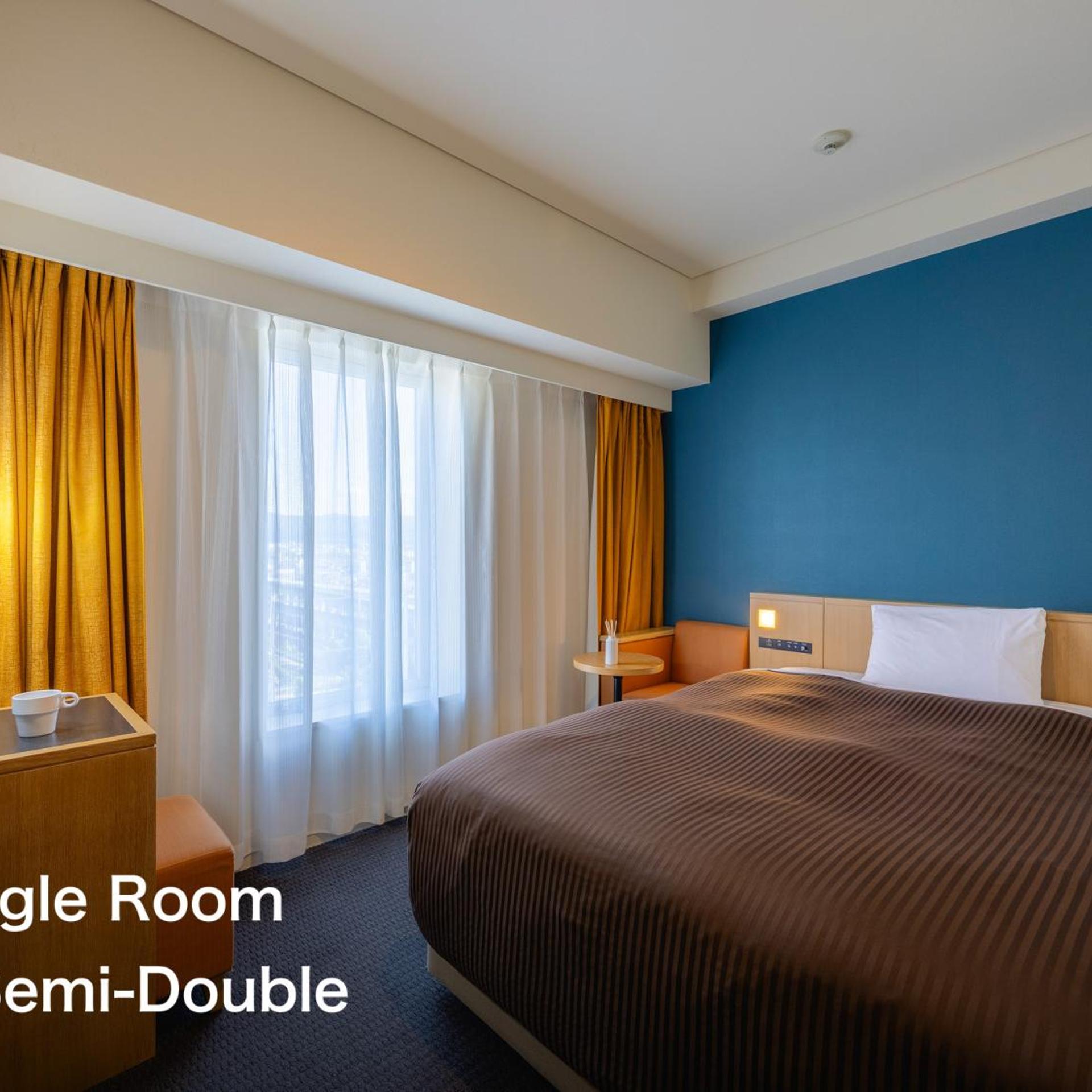 ROOM, SINGLE