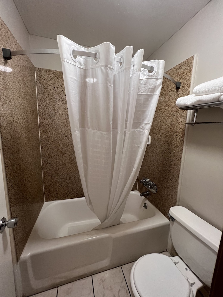 Econo Lodge Daytona Beach - Speedway 28/48