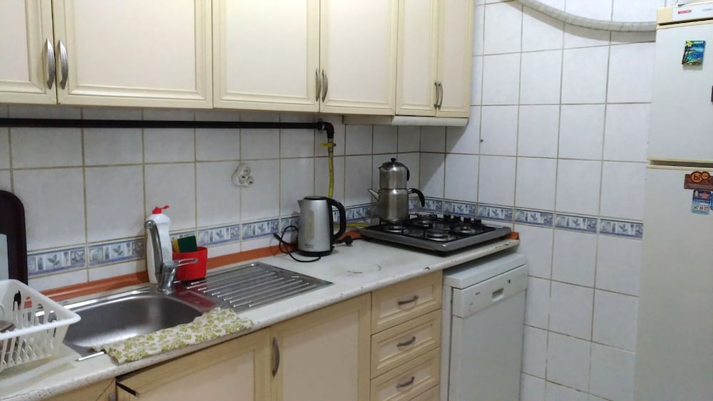 Kevin's Hostel 17/18