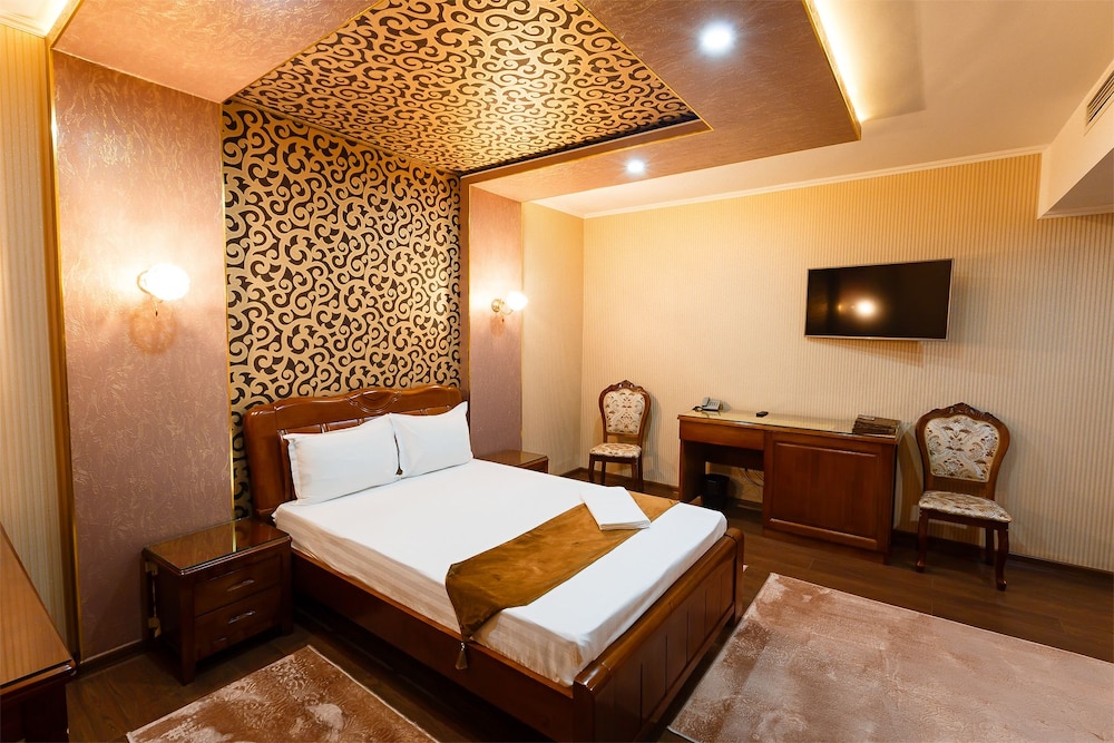 Salut Hotel Almaty 7/30