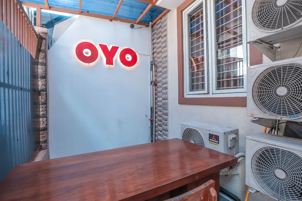 Oyo 150 Harmoni Residence 17/19