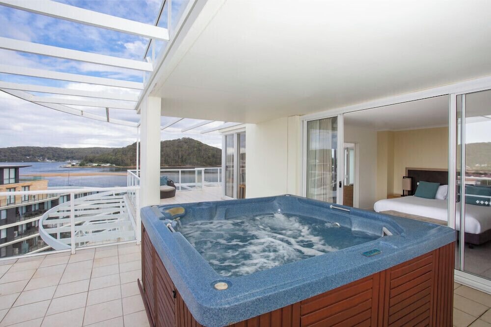 Mantra Ettalong Beach 44/71