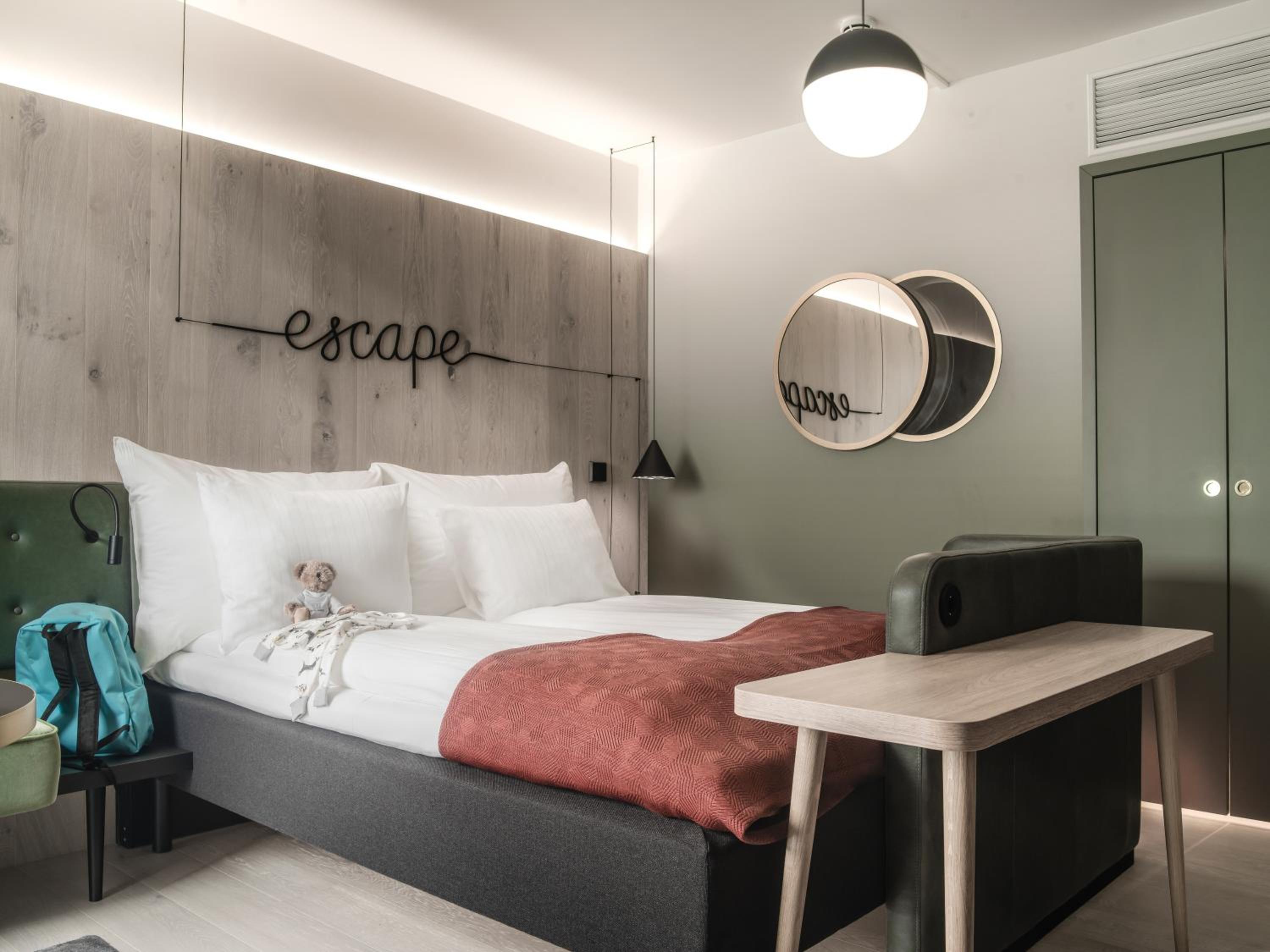 غرفة سوبيريور بسرير كينج، Hotel Norge By Scandic 3/7