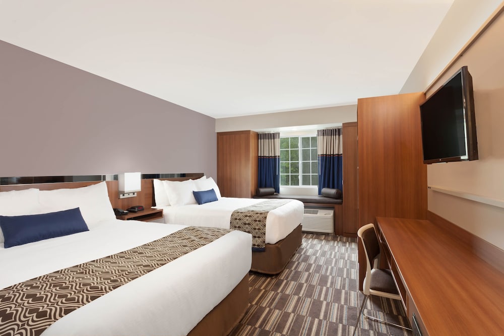 Basic, 2 Queen Beds