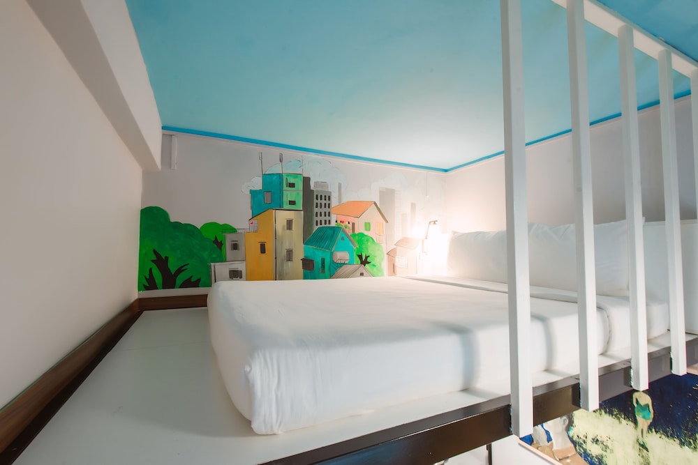 Design, Duplex, Queen Bed