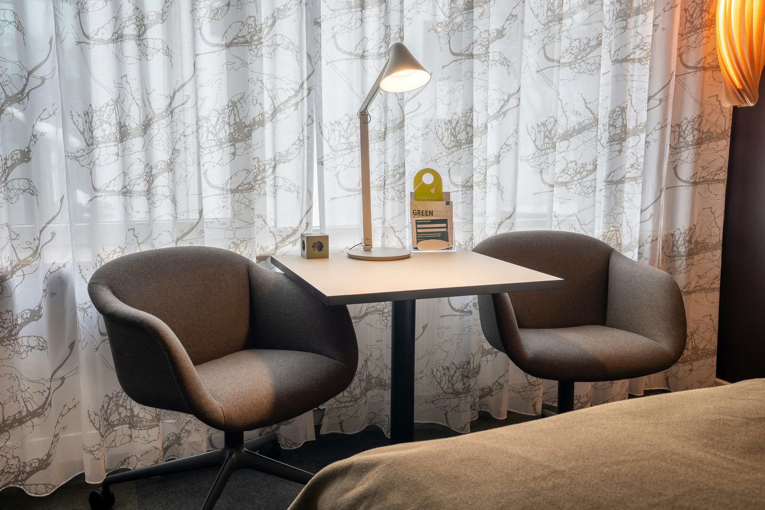 GLOSTRUP PARK HOTEL 35/50