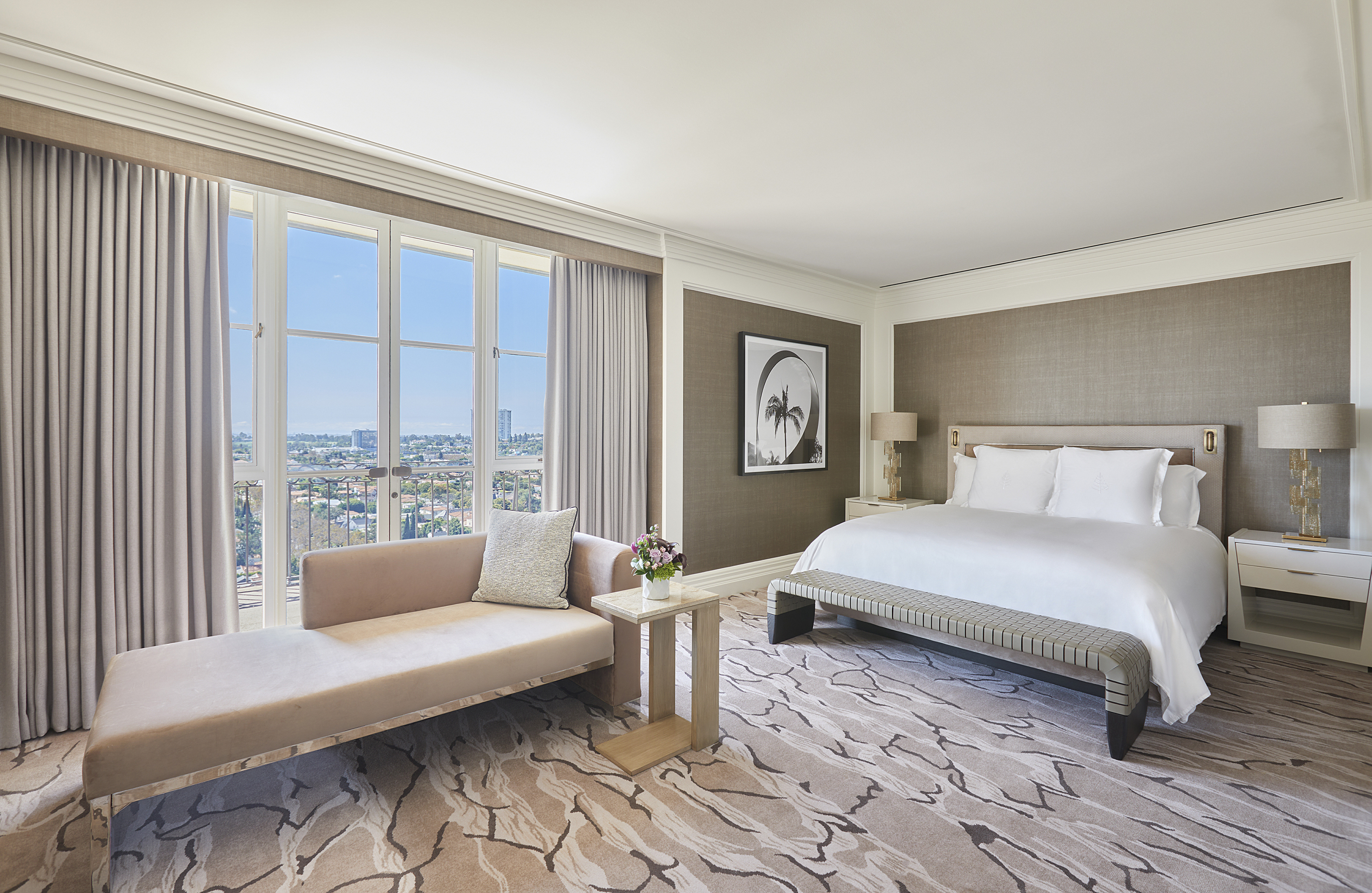 Ambassador, Suite, King Bed