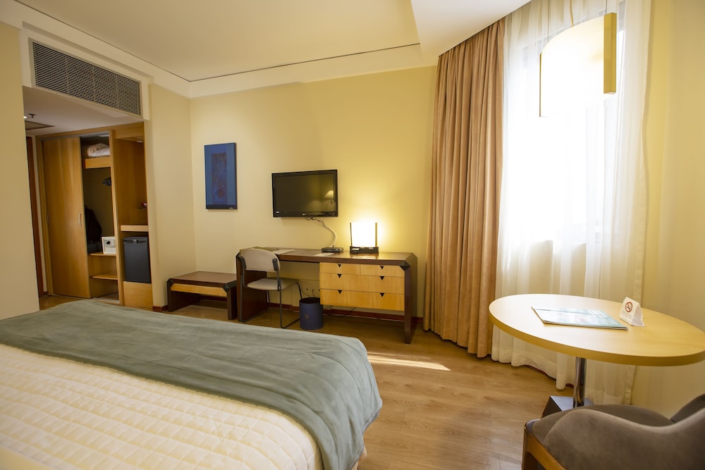 STANDARD, TWIN BEDS