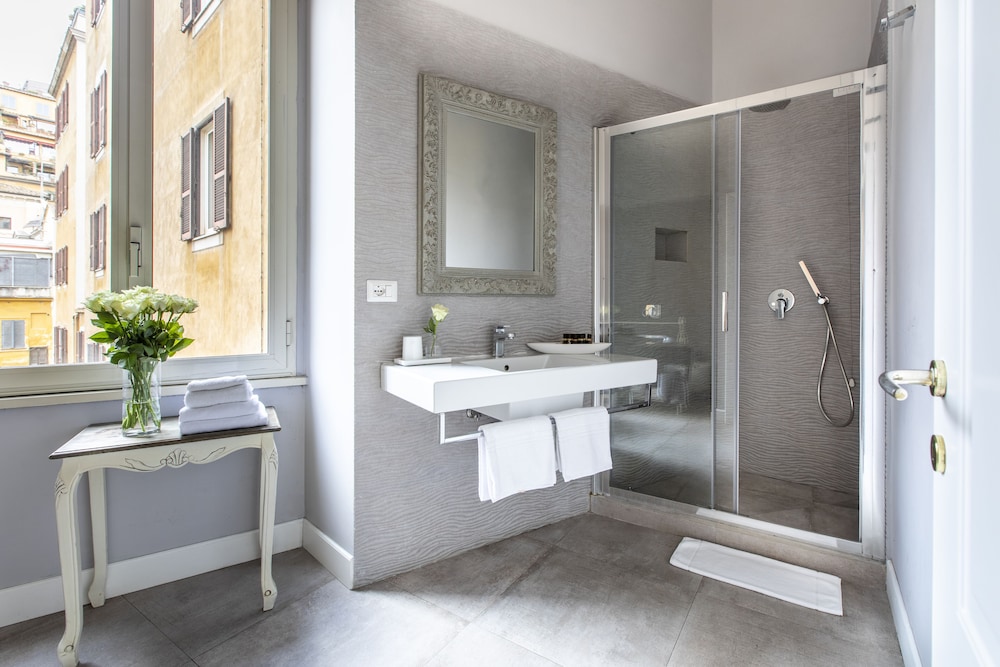 Spagna Art & Suites 58/58