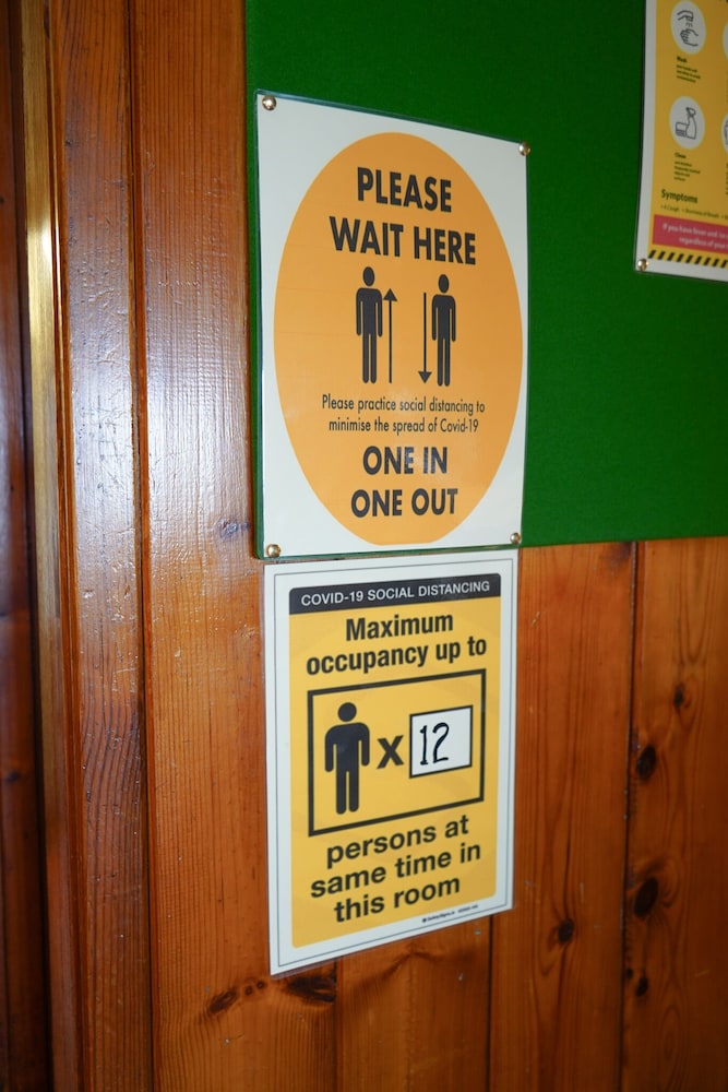 The Fox &amp; Hounds Hotel 13/36