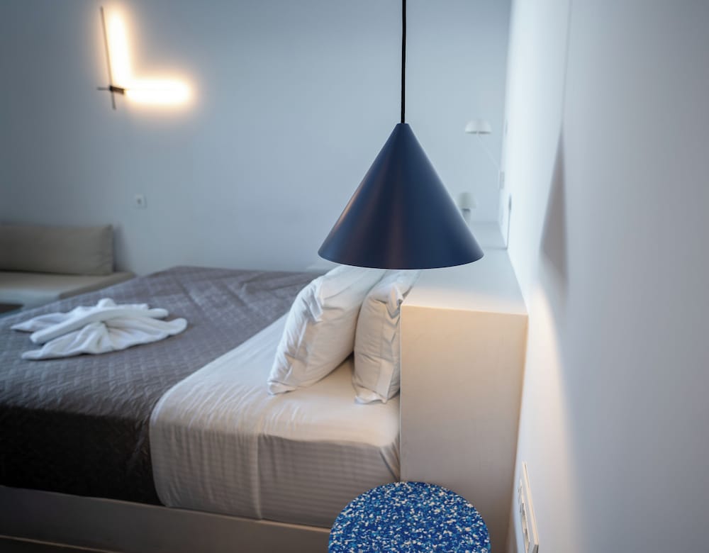 JUNIOR SUITE, PLUNGE POOL