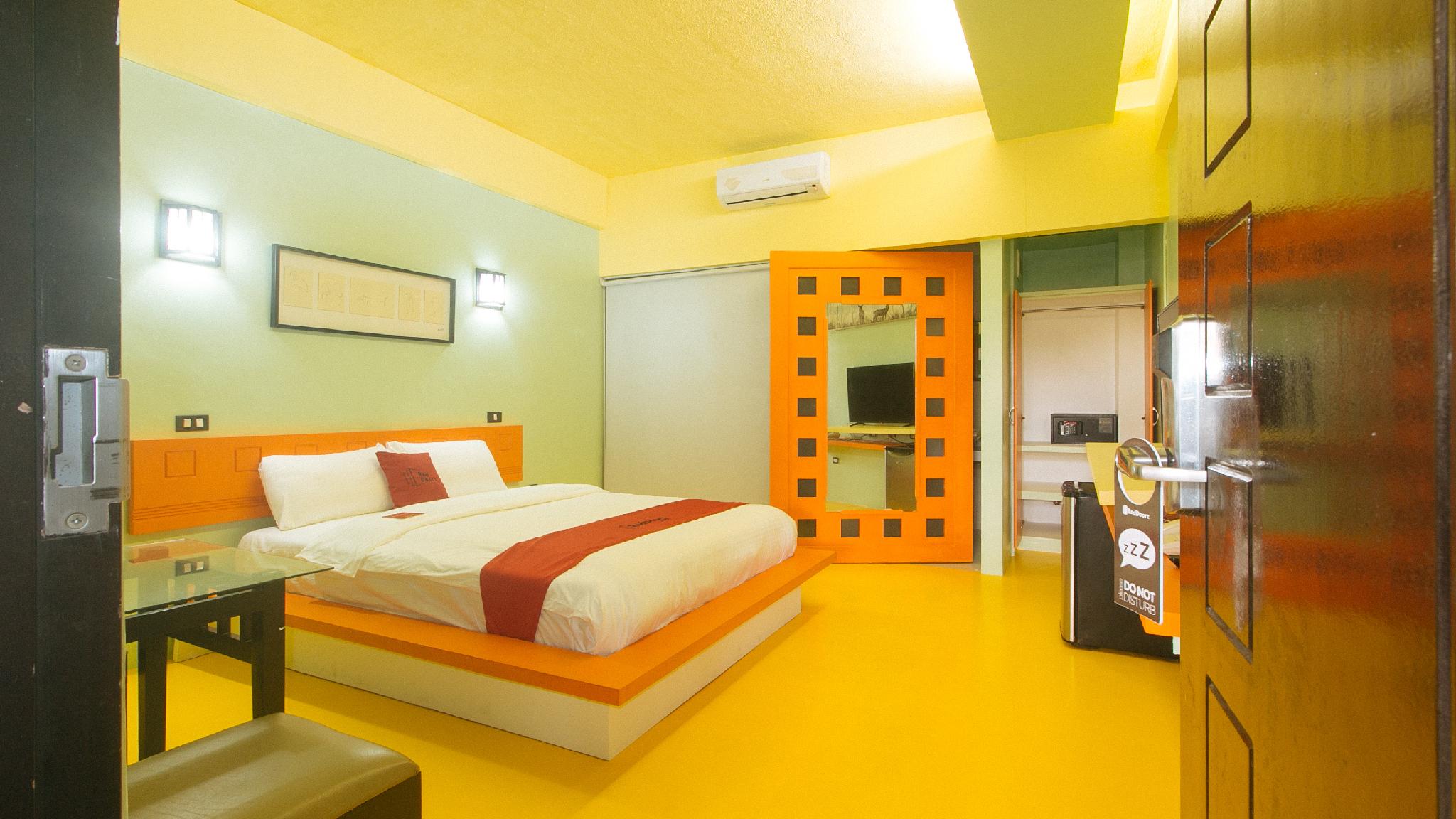 @thePAD Hotel &amp; Resort 24/50
