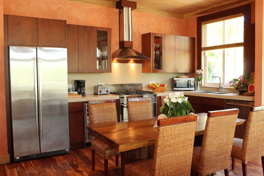 Pink Sands Resort 8/50