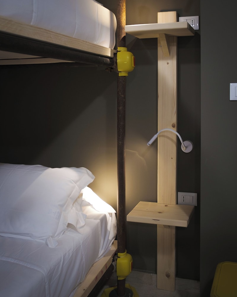 Hostelo Luxury Hostel 21/64