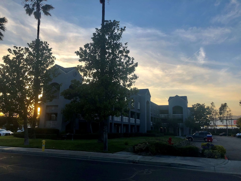 SureStay Hotel by Best Western Ontario Airport 9/31