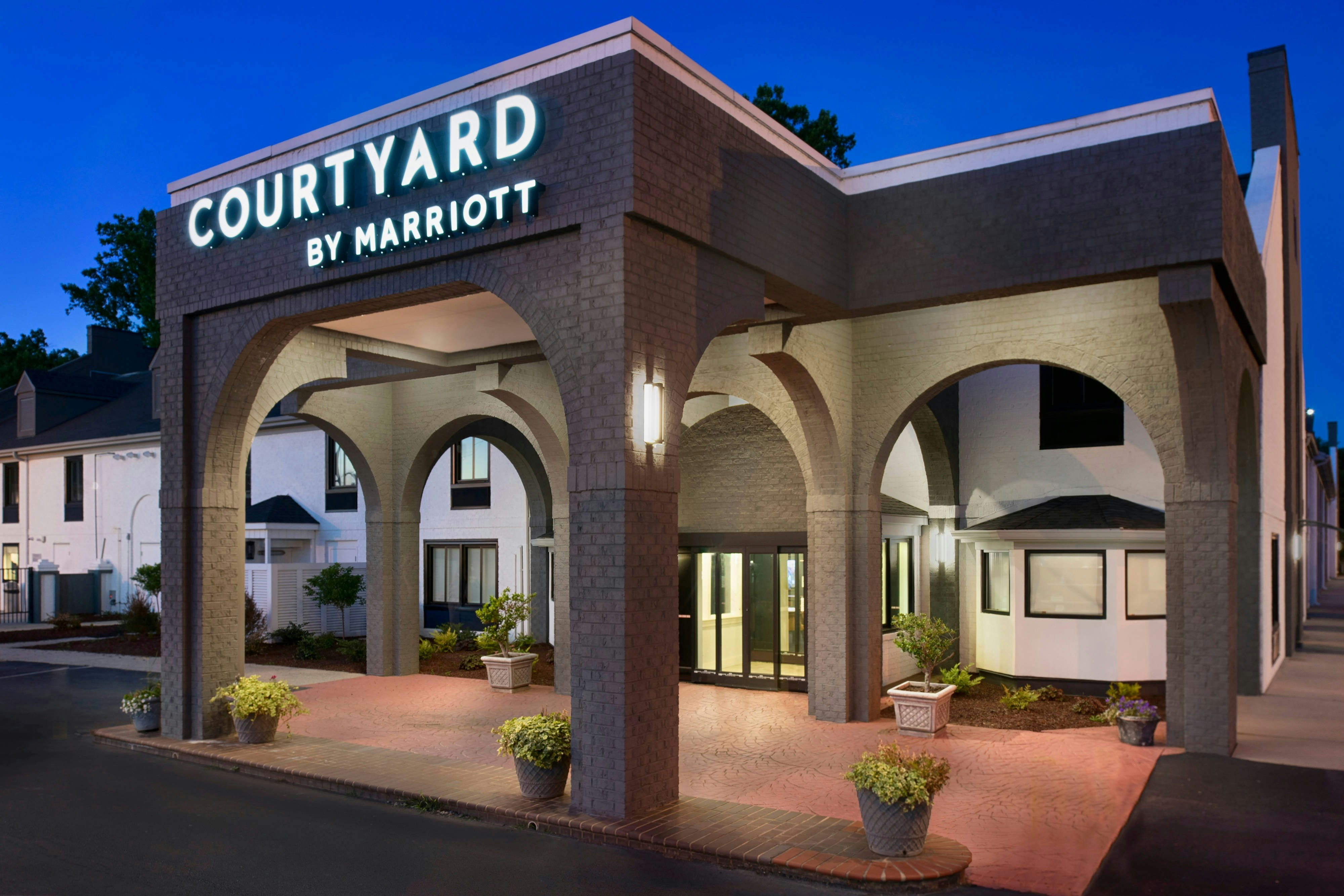 Courtyard By Marriott Winston Salem University 1/13