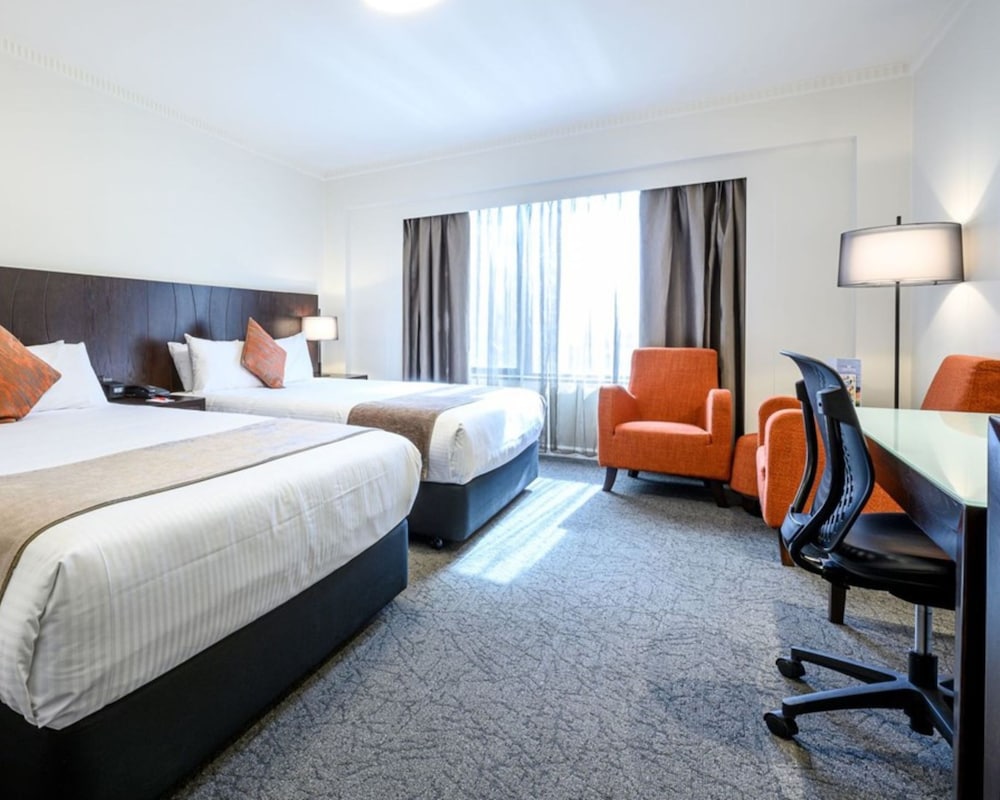 Hotel Grand Chancellor Adelaide 23/67