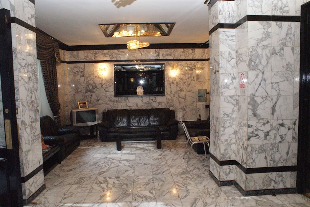 WHITELEAF HOTEL 29/50