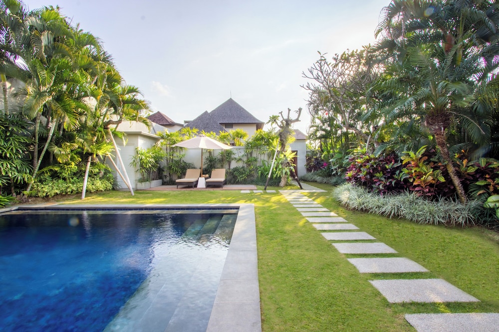 Serene Villas 43/49