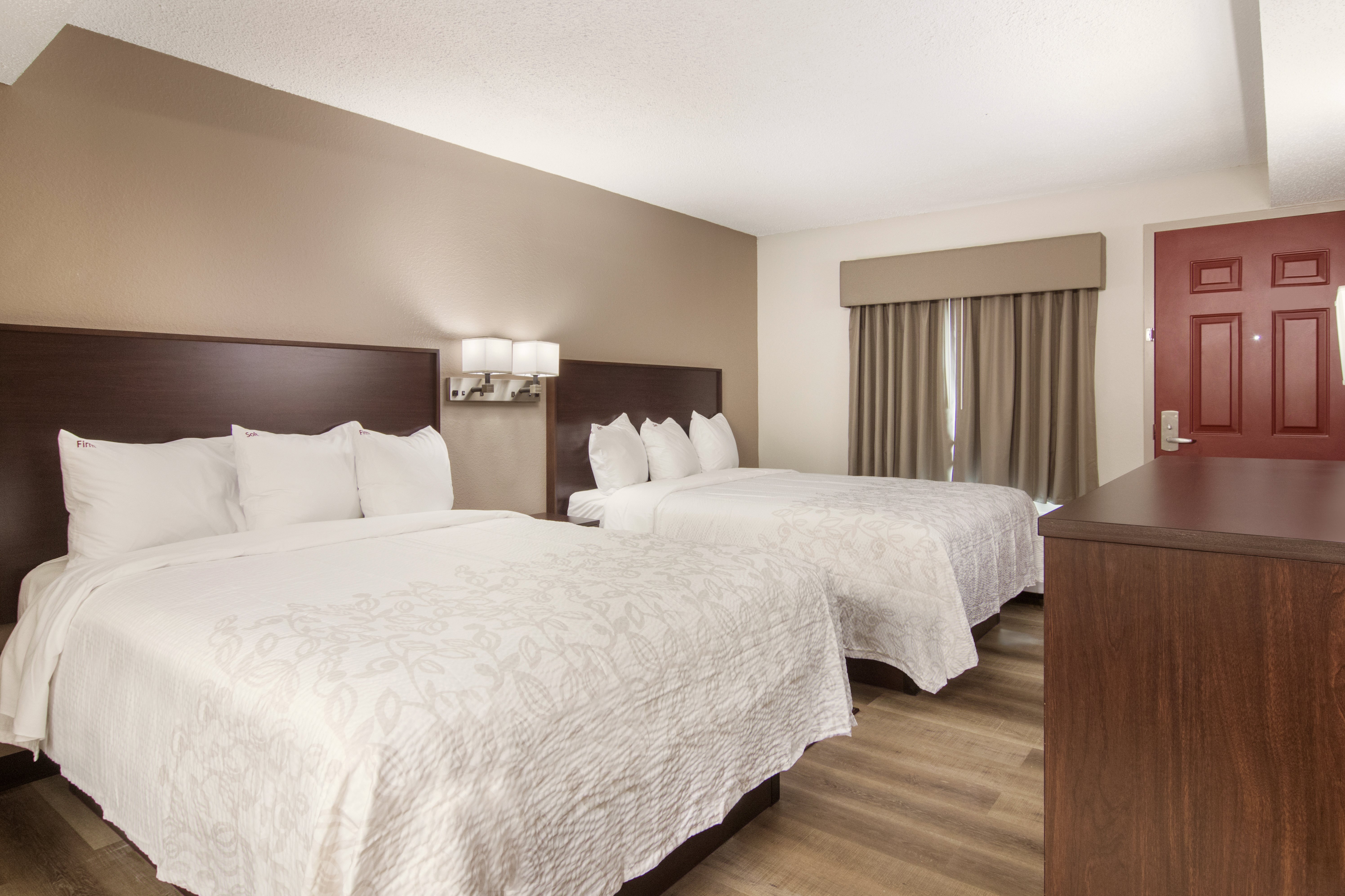 DELUXE, 2 QUEEN BEDS