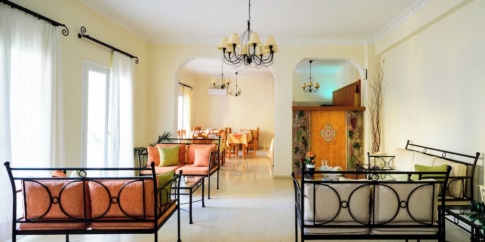 Karidis Hotel 30/48