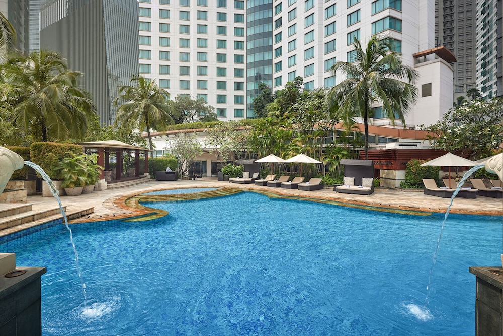 Ayana Midplaza Jakarta 68/69