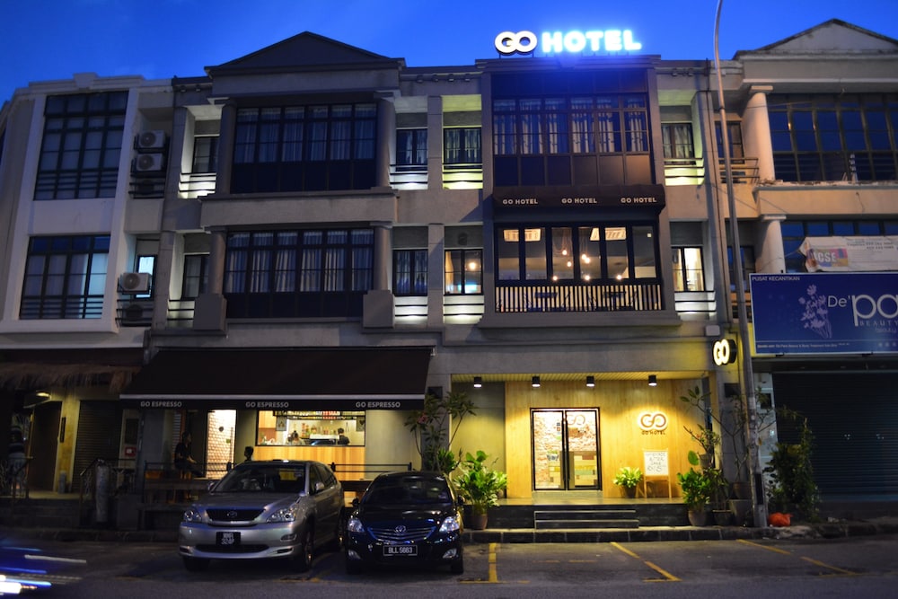 Go Hotel 3/33