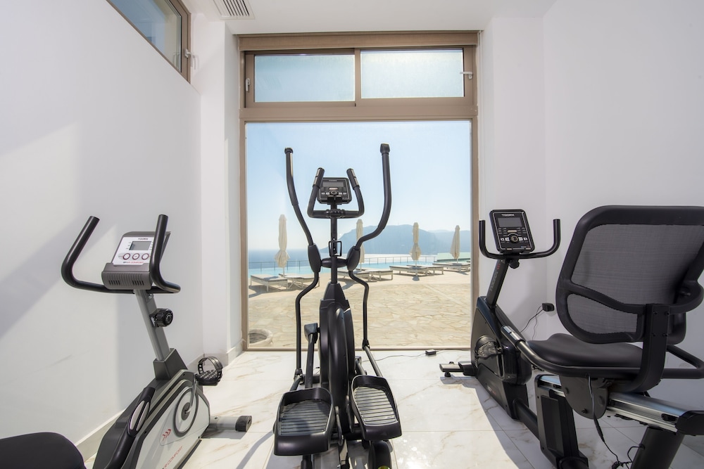 White Rock Of Kos - Adults Only 42/62