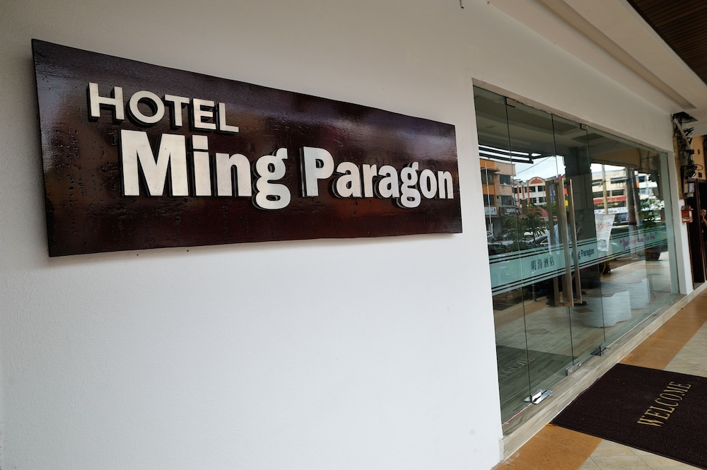 Ming Paragon Hotel 34/42