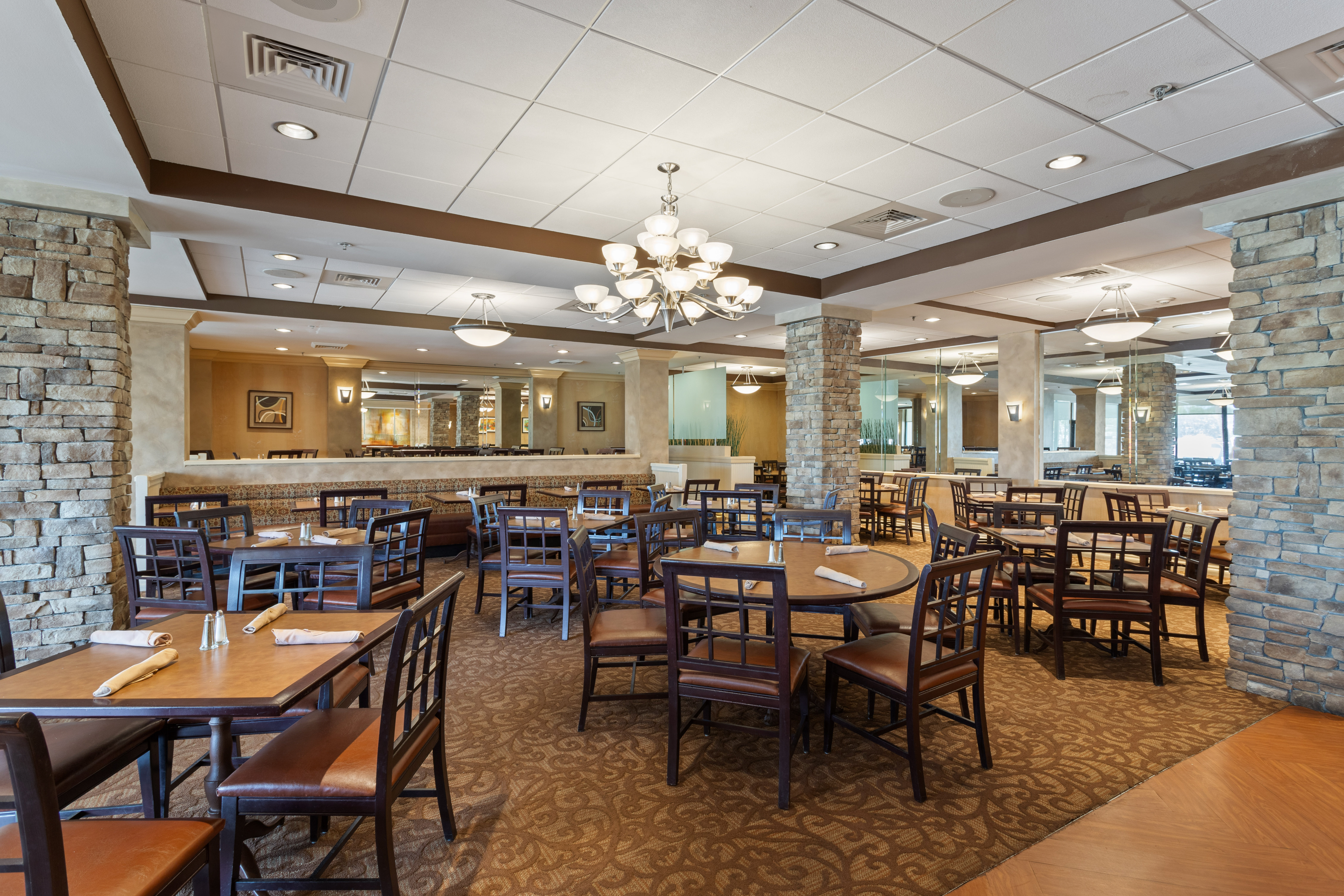 Crowne Plaza Executive Center Baton Rouge, an IHG Hotel 53/79