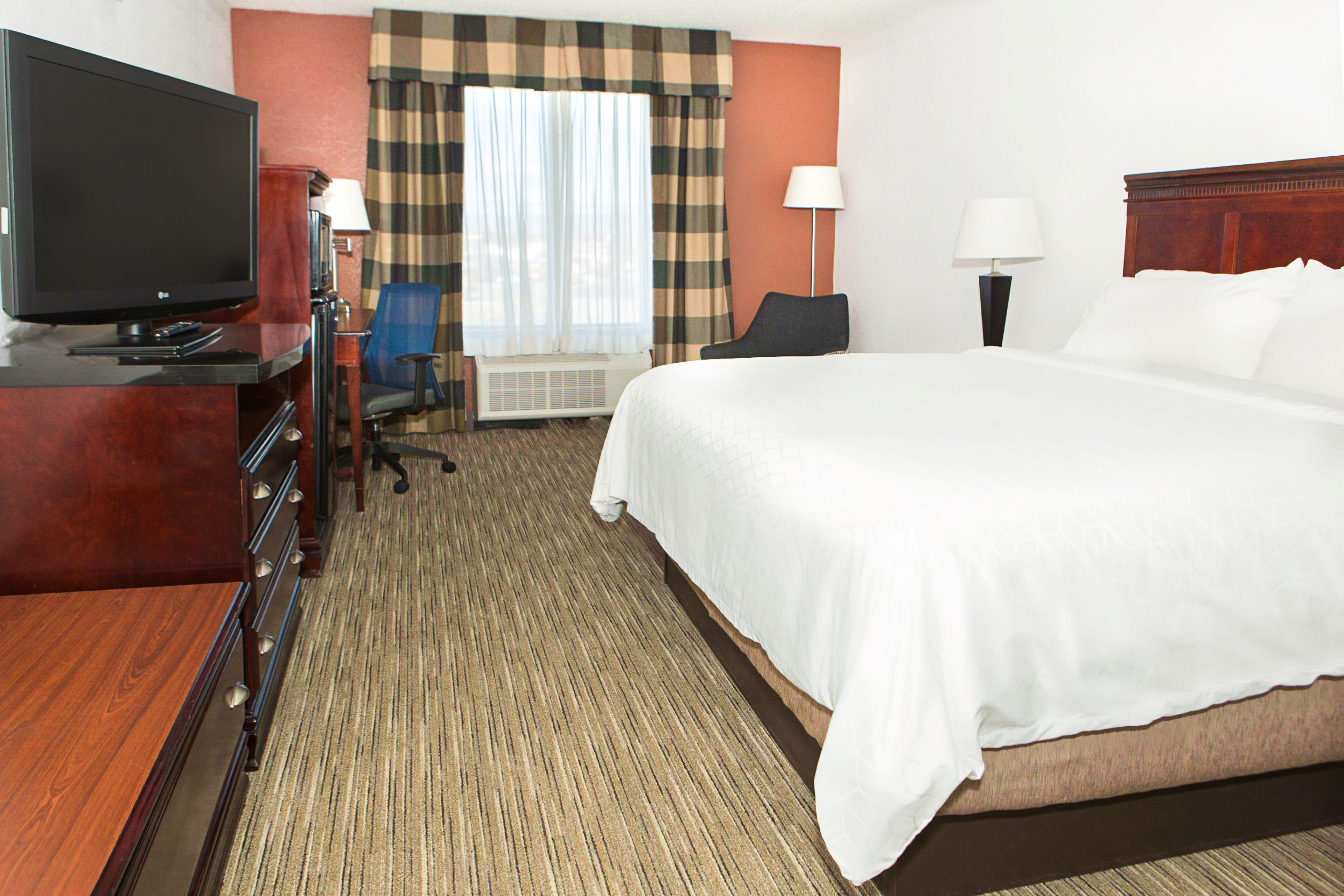 Holiday Inn Express Hotel Suites Chambersburg 26/71