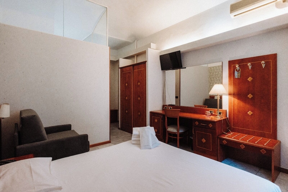 Hotel Chelsea 32/73