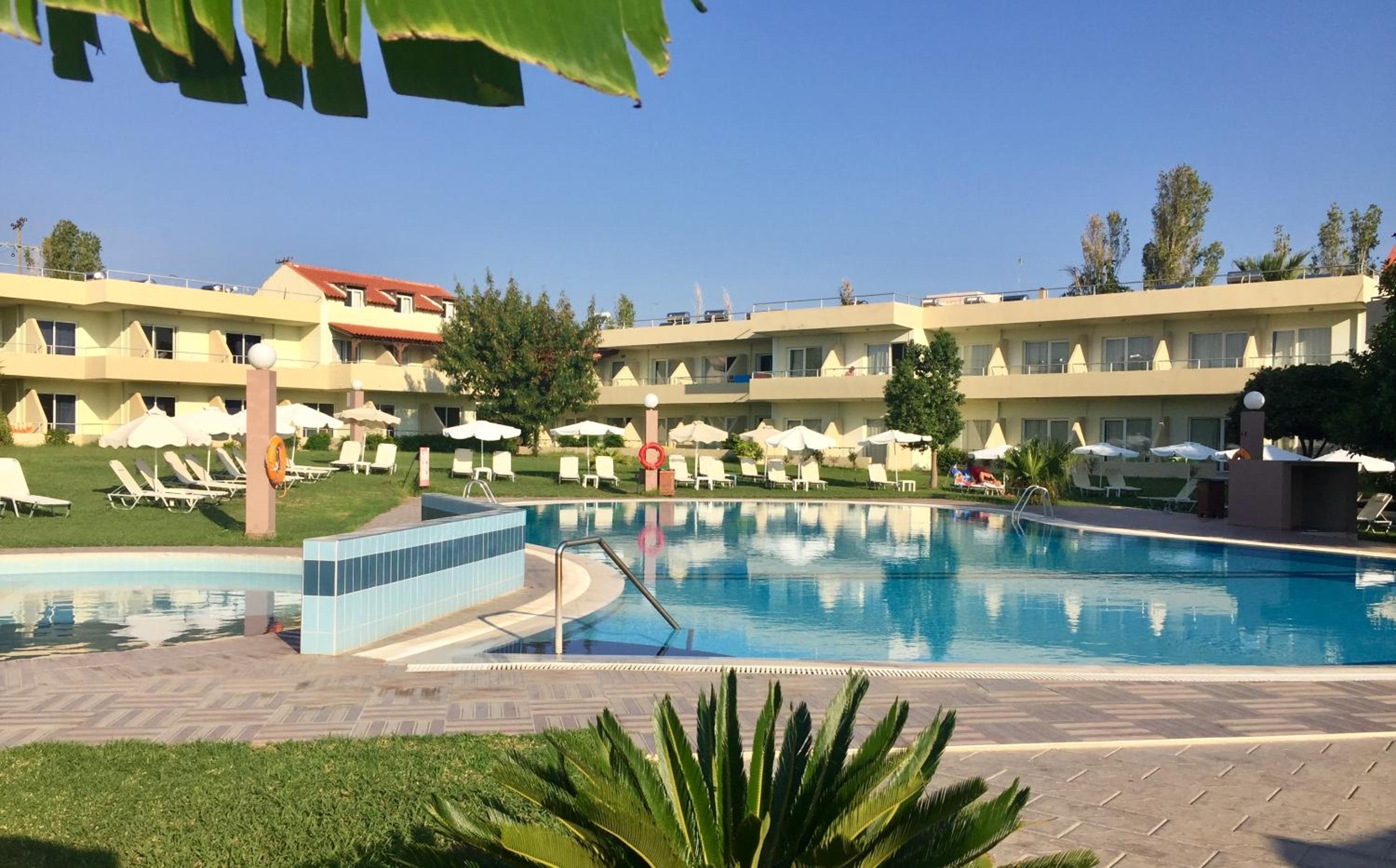 Amira Hotel 19/20