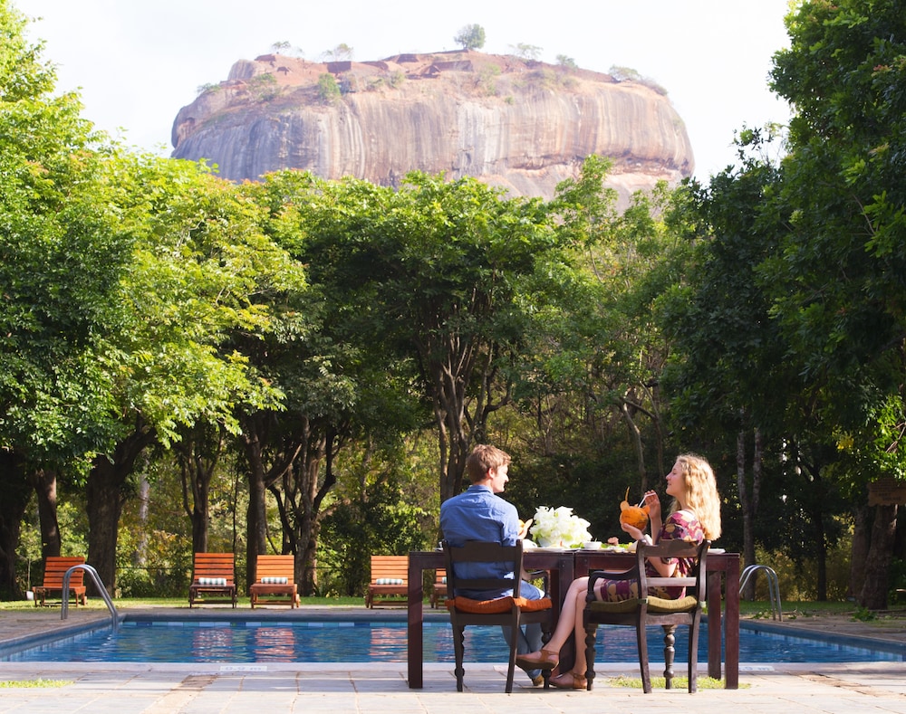 Hotel Sigiriya 59/64