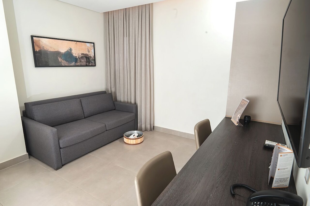 Royal Jardins Boutique Hotel 48/67