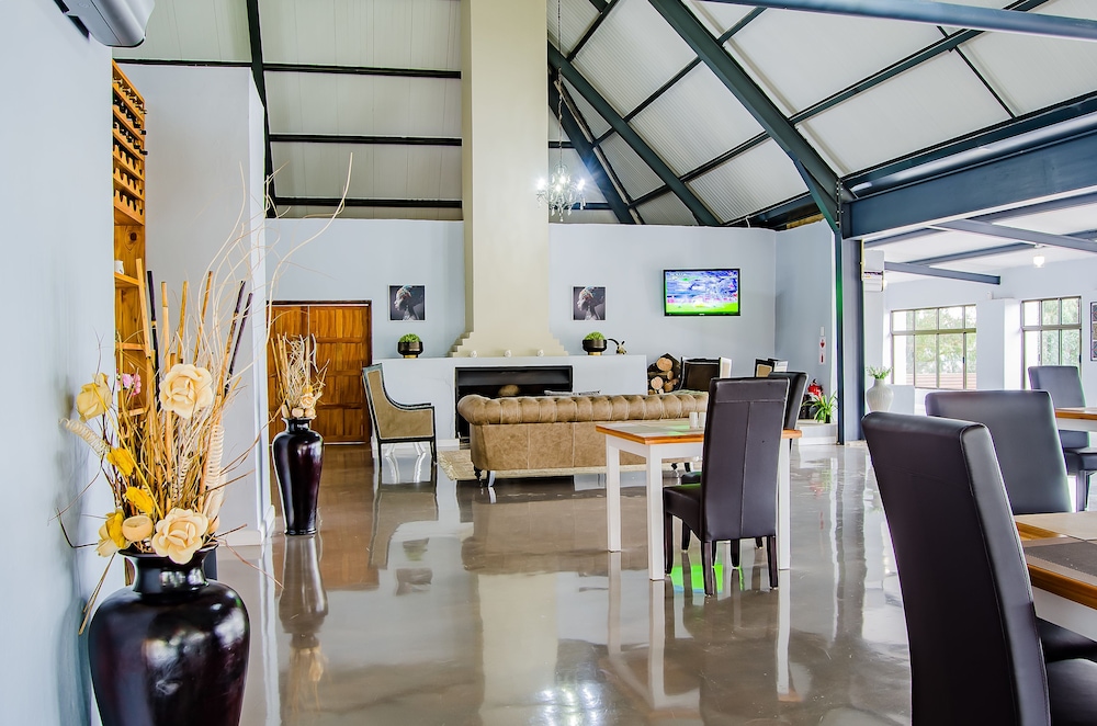 Mount Shekinah Country Hotel 15/28