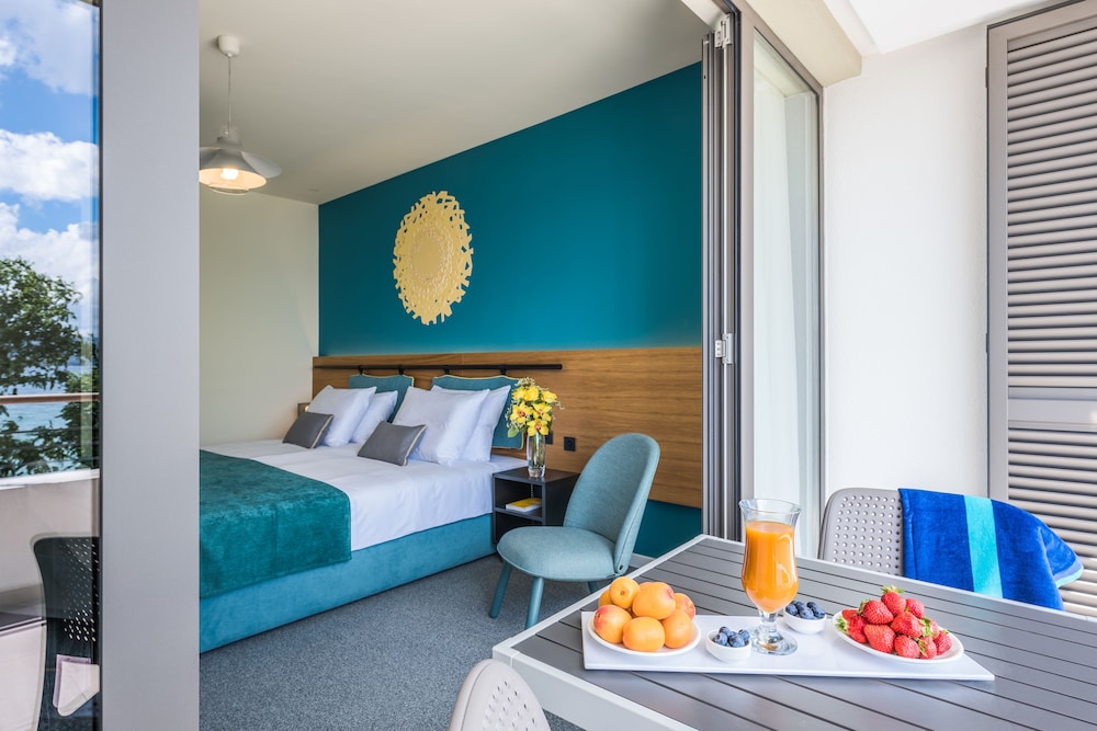 Hotel Nestos 8/29