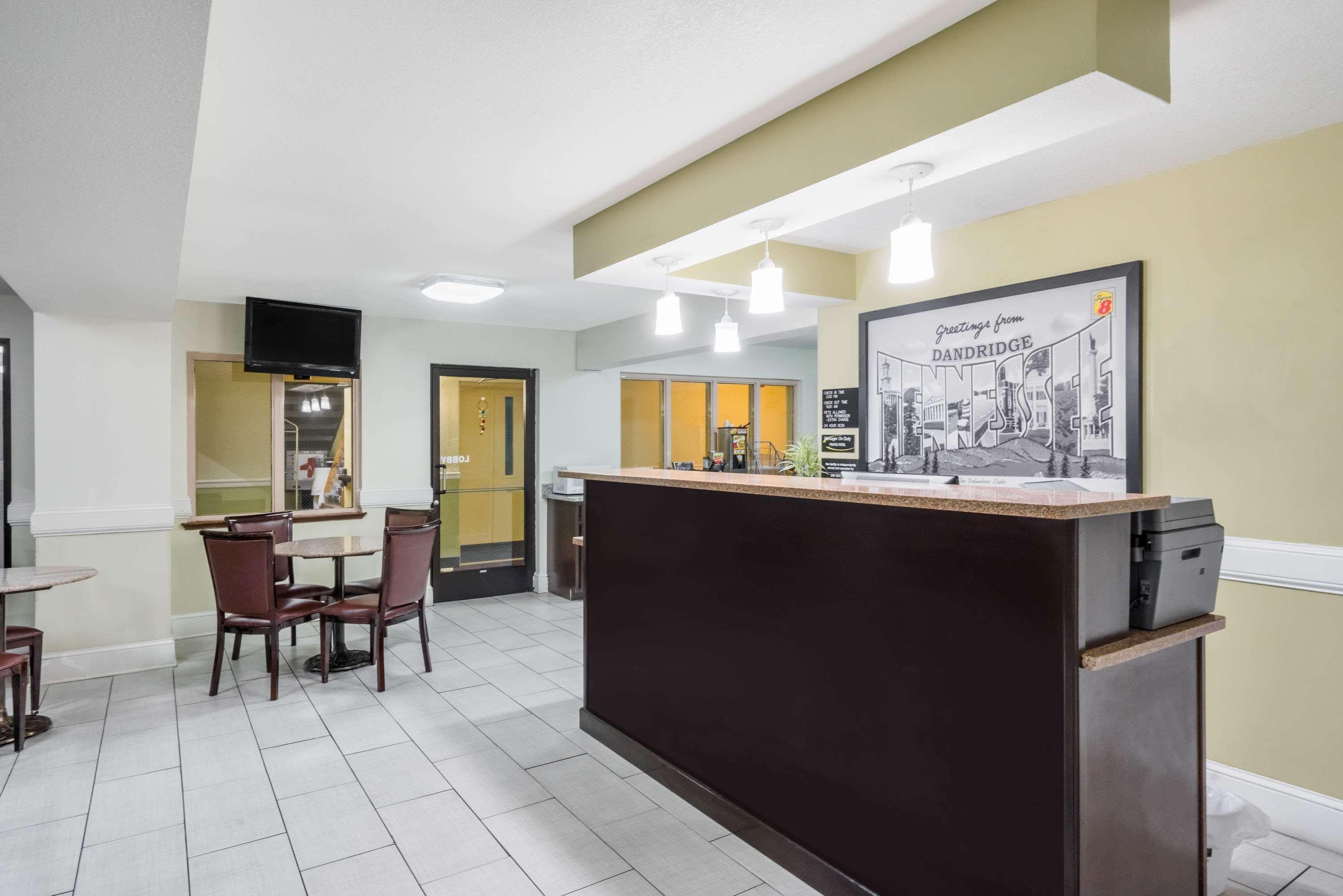 Super 8 by Wyndham Dandridge 3/17
