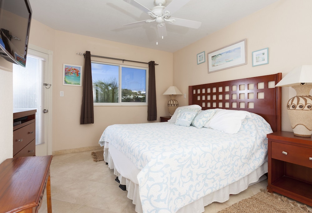 Oyster Bay Beach Resort 14/48